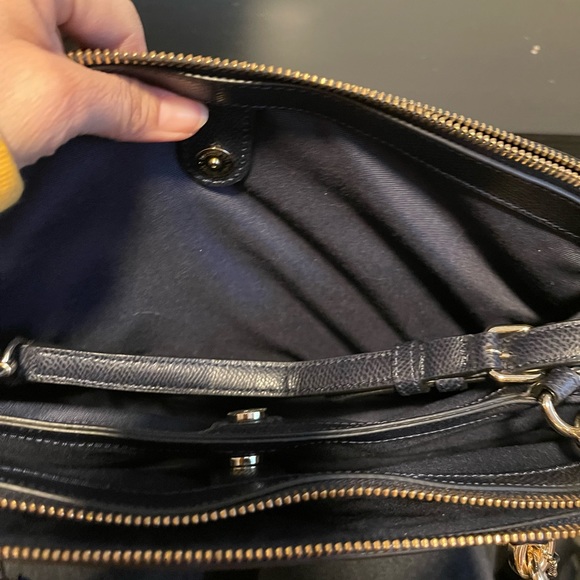 Coach purse - Picture 3 of 3